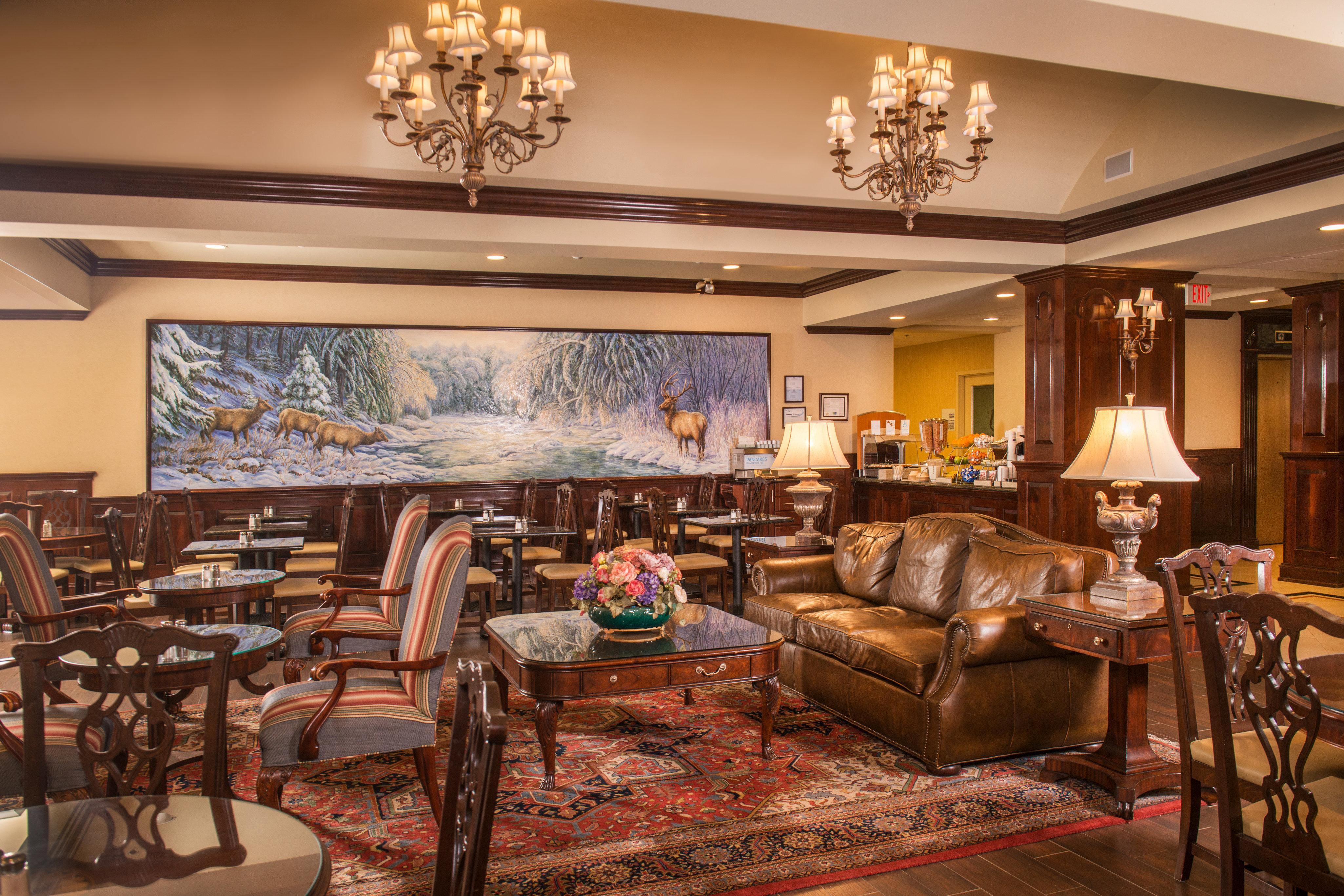 Express At Williamsburg Square By Ihg 3* State College