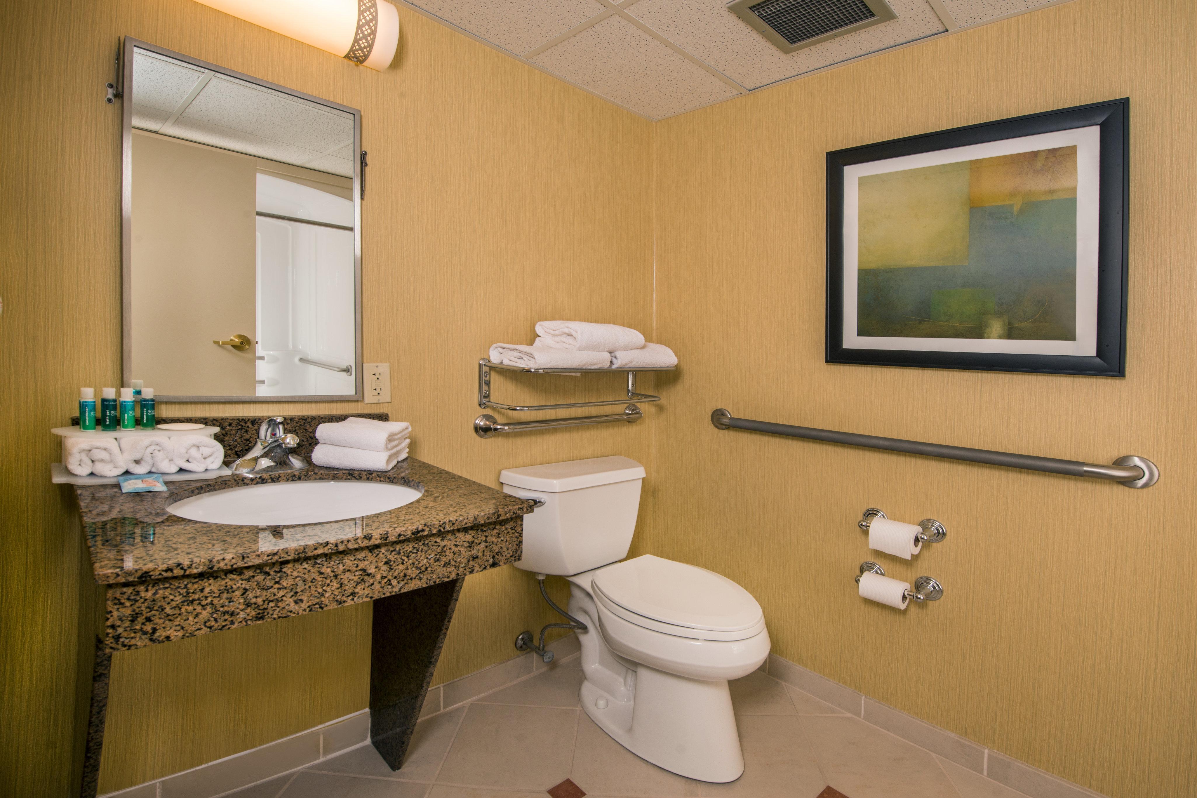 Hotel Express At Williamsburg Square By Ihg 3*