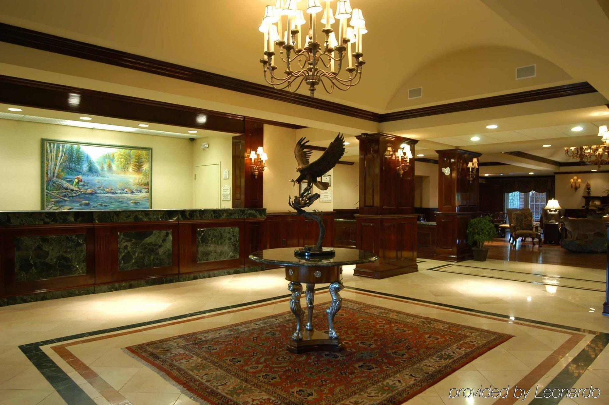Hotel Express At Williamsburg Square By Ihg
